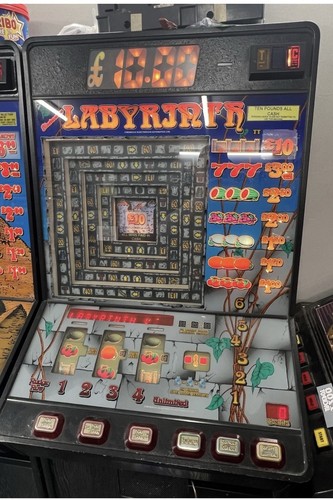Labyrinth fruit machine slot - labyrinth,