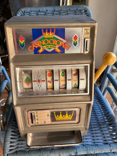 Maco casino crown - lever, table